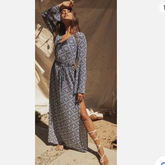 Lulu's Mandala Daydream Blue PrintMaxi Dress- Size S Side Slits Blue/White NWOT - Picture 2 of 7